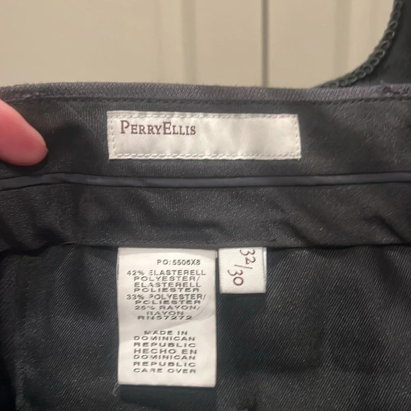 EUC Men’s Perry Ellis Slacks Gray Dress Slacks 32 x 30. Pristine. - Picture 4 of 4